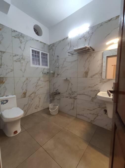 Riveria Portico - River Side 6 Bedroom Private Pool Bungalow North Paravur Buitenkant foto